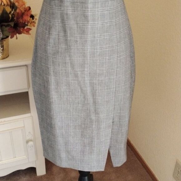 Banana Republic Perfect Work Pencil Dress - Picture 4 of 13